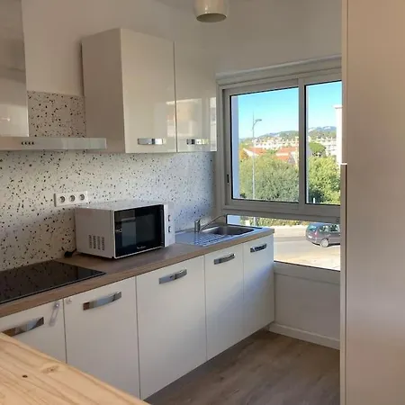 Apartment T3 Lumineux Et Climatise A 300m Des Plages