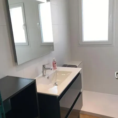 Apartment T3 Lumineux Et Climatise A 300m Des Plages La Seyne-sur-Mer